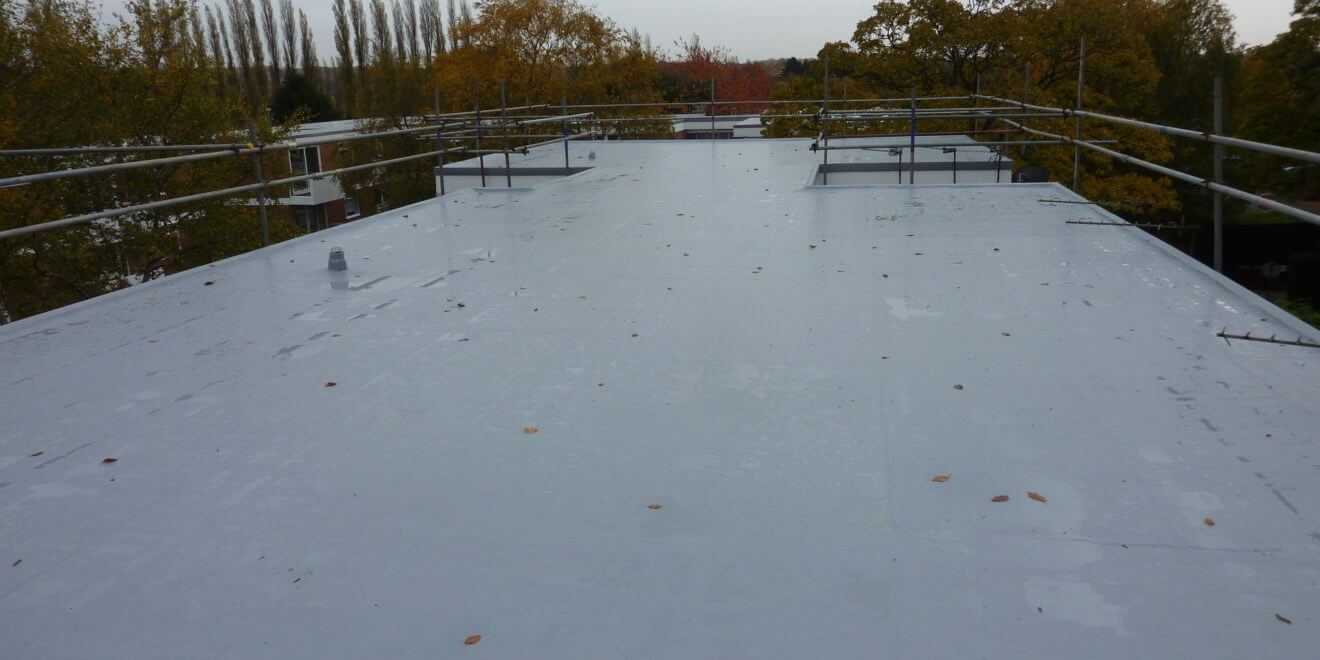 Fibre-Glass-Flat-Roof install